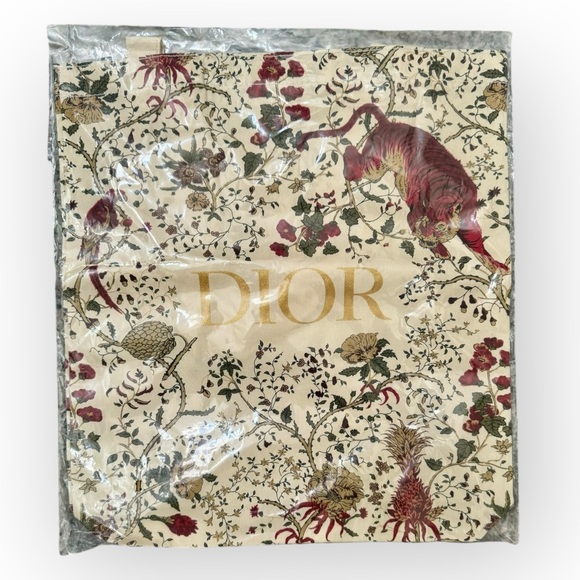 CHRISTIAN DIOR 2023 Tiger Pattern Japan Exclusive Tote Book bag, NEW - Picture 6 of 7